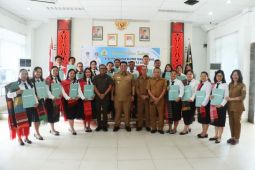 Serahkan SK P3K tahap II, Bupati Samosir tekankan inovasi dan kreatifitas