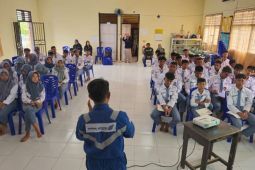 DSLNG hadirkan edukasi industri LNG di SMKN 2 Toili Barat