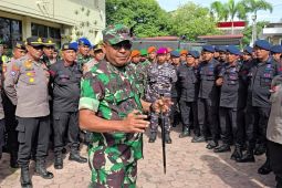 Danrem Lilawangsa ingatkan prajurit tak terprovokasi dan santun saat amankan demo