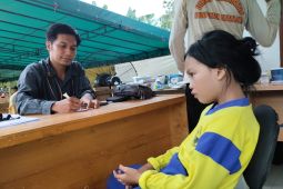 Layanan homecare Desa Dambung Raya terkendala akses jalan