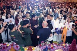 Ribuan Umat Buddha Ikuti Dhamma Talk Y.M Passang Rinpoche Bertema "Lika-Liku Luka Keluarga"