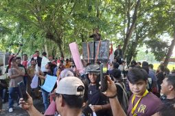 Puluhan warga Langkat datangi DPRD sampaikan aspirasi