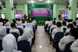 Fakultas Teknologi Laboratorium Medis laksanakan PKKMB bertema Labventure FTLM