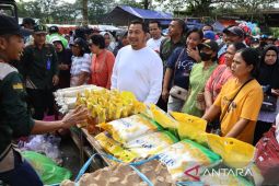 Kabupaten Penajam  salurkan kebutuhan pokok dengan harga terjangkau