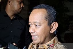Menteri Bahlil tepis isu BBM langka di SPBU swasta