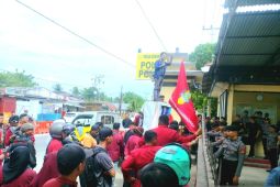 Mahasiswa Gorontalo desak polisi bebaskan pengunjuk rasa yang ditangkap