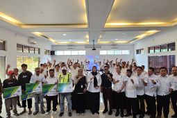 Pemkab Basel serahkan simbolis kepesertaan BPJS Ketenagakerjaan sebanyak 1.768 tenaga kerja