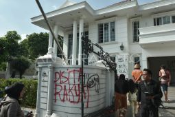 Polisi amankan kucing milik Uya Kuya di Dinas KPKP