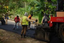 PUPRP Kepri perbaiki jalan nusantara arah Tanjungpinang-Kijang
