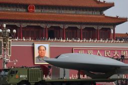 China pamerkan kekuatan pertahanan dalam parade militer