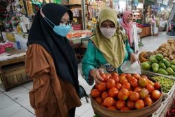 BPS Kota Madiun sebut penurunan harga tomat picu deflasi 0,07 persen