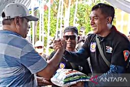 Satpol PP Ambon salurkan paket bantuan kepada korban konflik Hunuth