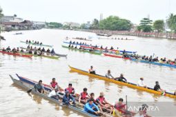 Banjarmasin lakukan pelestarian tradisi sungai balap jukung