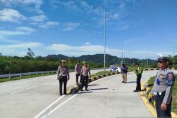 Polisi cari keberadaan pengemudi bus ALS yang alami kecelakaan di tol Padang-Sicincin