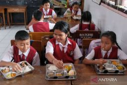 Menkeu minta BGN gelar jumpa pers tiap bulan laporkan realisasi MBG