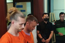 Dua WN Inggris selundupkan kokain dari Spanyol ke Bali