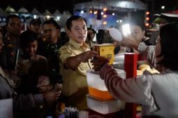 Bupati Karawang ajak "food vlogger" meriahkan Bazar UMKM