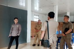 Komisi III DPRD Belitung tinjau pekerjaan rehabilitasi atap museum Tanjungpandan