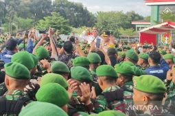 Pangdam XXII Tambun Bungai terima penyerahan pasukan dari Pangdam XII Tanjungpura