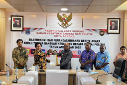 Pemkot Sorong hibahkan dana Rp1,1 miliar kepada 12 partai politik