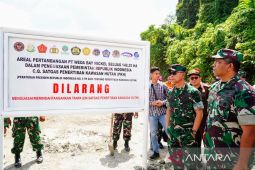 TNI segel dua perusahaan tambang ilegal di Maluku Utara dan Sultra
