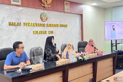 Dharma Wanita BPDAS Baturusa Cerucuk gelar edukasi pencegahan HIV wujudkan keluarga tangguh