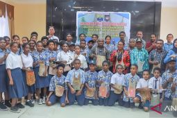 Tambrauw wajibkan ASN gunakan noken untuk ikut lestarian budaya