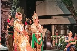 "Wayang Orang on The Street" lakon "Sang Pinilih" tampil meriah di Kota Lama Semarang