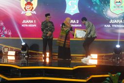 Trenggalek raih dua penghargaan pada ajang Gebyar Ekonomi Syariah 2025