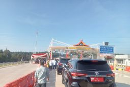 Gubernur Jambi  resmikan Tol Tempino-Simpang Nesstanpa tarif