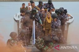 Satgas Trisila 25/III latihan operasi pendaratan di Pantai Talise