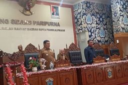 Pj Wali Kota Pangkalpinang sampaikan Dua Raperda
