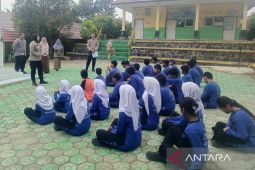 Polres Bangka Barat sebarkan motivasi baik kepada pelajar