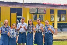 Tenaga pendidik wilayah 3T Sulut apresiasi pemasangan supersun PLN