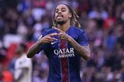 PSG di puncak, klub Calvin Verdonk posisi kedua