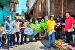 YBM PLN salurkan bantuan bagi korban kebakaran di Rappokalling Makassar