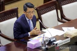 Ketua Komisi XI DPR apresiasi keputusan Menkeu tak naikkan CHT 2026