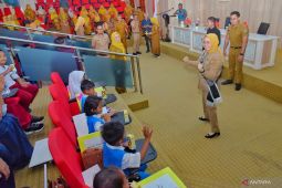 Wali Kota Kendari minta guru PAUD dan SD ciptakan pembelajaran ramah anak