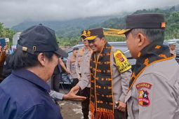 Polda lanjutkan pencarian tiga korban hilang bencana di Nagekeo