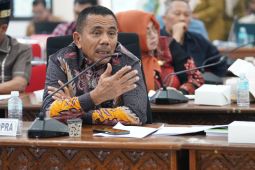DPRA soroti Rp7 triliun dana Bank Aceh 'keluar' daerah, perlu reformasi total