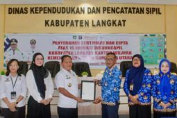 Kemenkum Sumut serahkan  15 surat ciptaan di Langkat wujud perlindungan