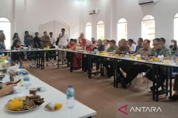 Komisi VII DPR RI tinjau Pusat Layanan Usaha Terpadu KUMKM di Subang