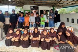 DWP UNJA belajar pelestarian seni tradisi di sanggar D'Raneri