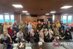 Revisi Kurikulum Prodi Bahasa Inggris UNJA untuk fokus kebutuhan dunia kerja