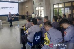 Polisi Bangka Barat giatkan siskamling beri rasa aman masyarakat