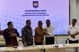 Wali Kota Prabumulih meminta maaf terkait polemik copot kepsek