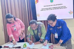 Dukcapil Papua Barat serahkan data OAP ke BPS untuk hitung IPM