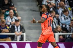 Gordon pimpin Newcastle cukur Royale Union skor 4-0