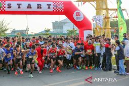 Ratusan pelari meriahkan Tarkam Kemenpora di Tanjungpinang