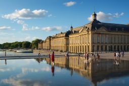 Bordeaux, permata tepi sungai yang memikat hati wisatawan Prancis